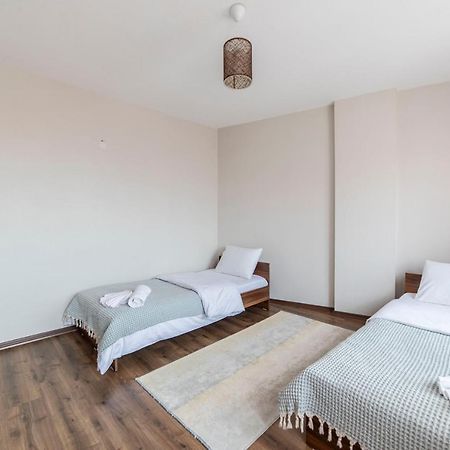 Centrally Located 2 Bedroom Apt With Netflix Bursa Extérieur photo