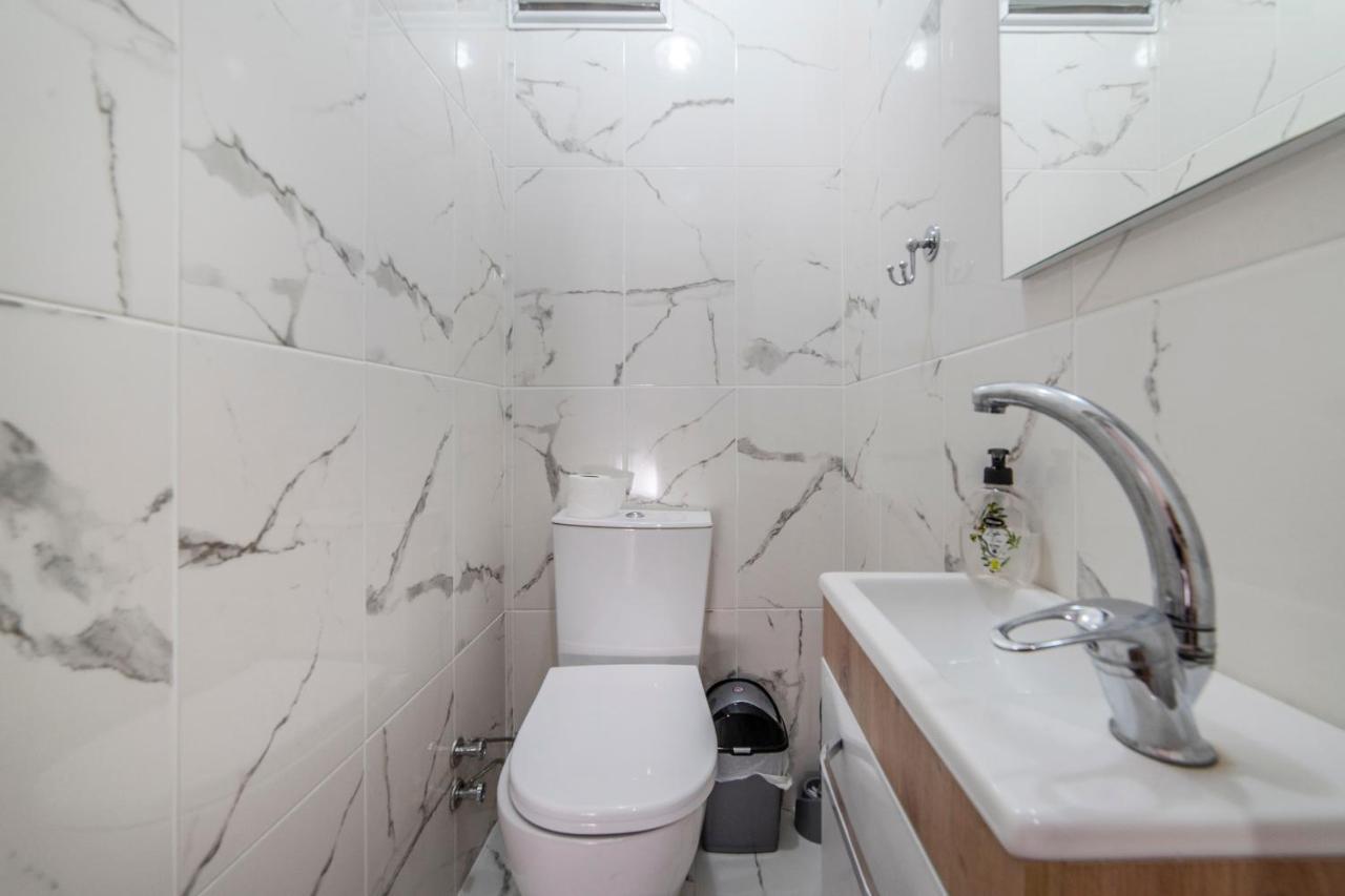 Centrally Located 2 Bedroom Apt With Netflix Bursa Extérieur photo