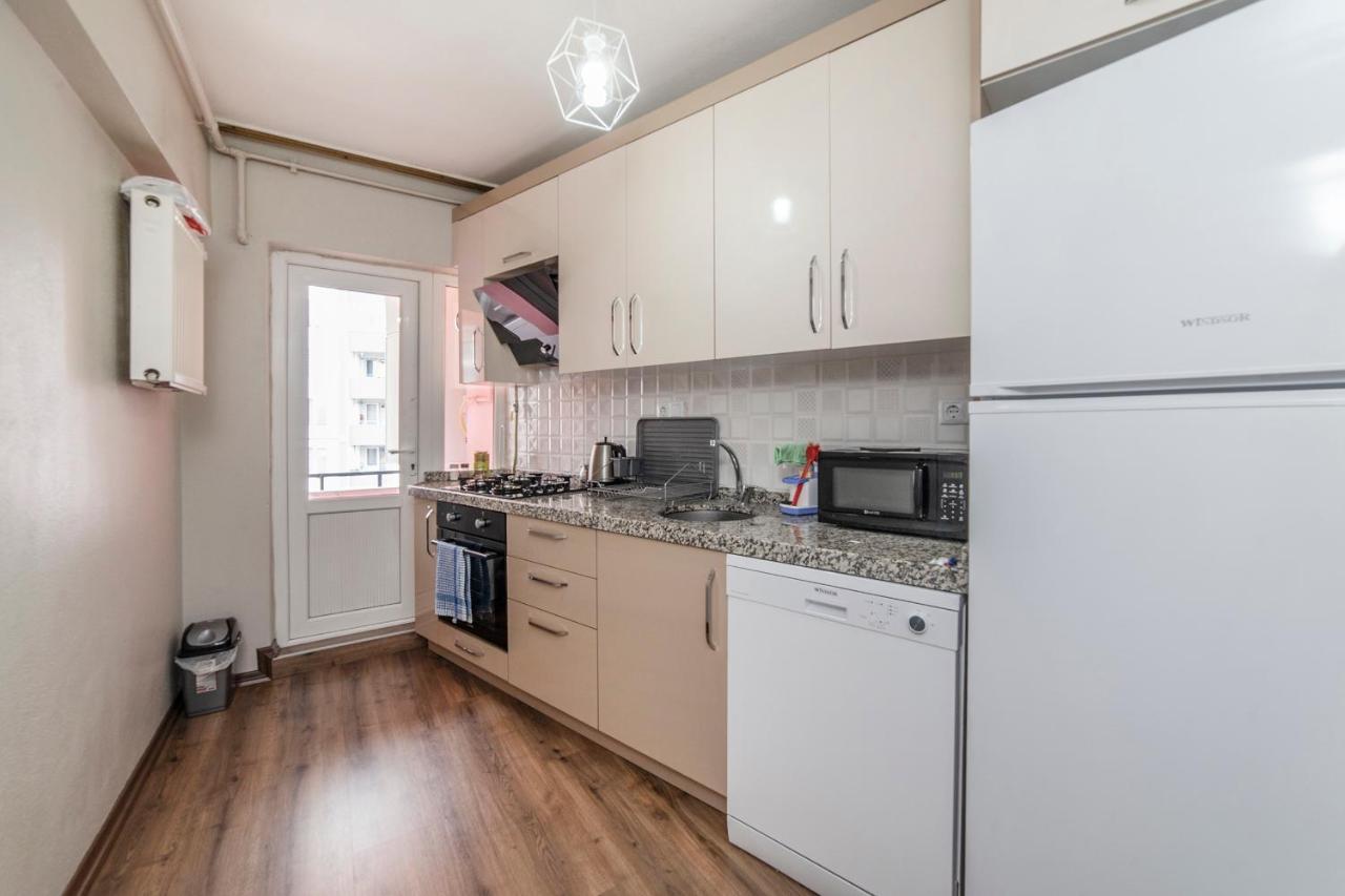 Centrally Located 2 Bedroom Apt With Netflix Bursa Extérieur photo